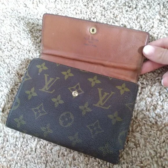 Louis Vuitton Porte Tresor Etui Papiers Trifold Wallet - Picture 4 of 14